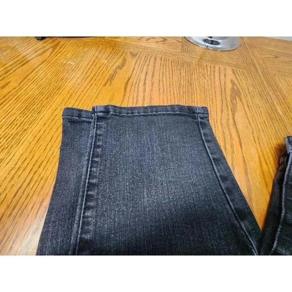 C J BANKS PLUS SIZE 16W BLACK/CHARCOAL JEANS, INSEAM 30" - Picture 2 of 6